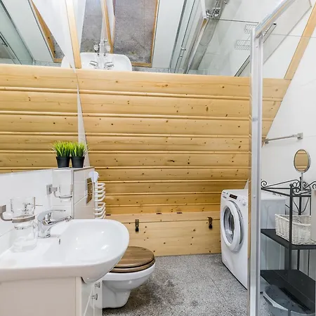 Apartament Marmurki