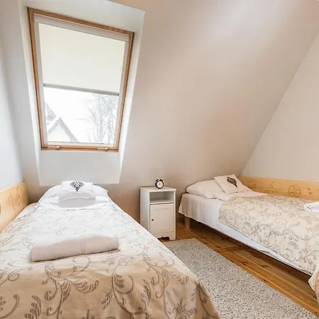 Apartament Marmurki