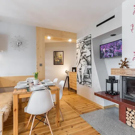 Apartament Marmurki